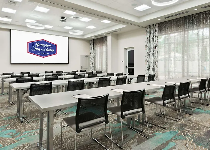 Hampton Inn & Suites Atlanta Buckhead Place